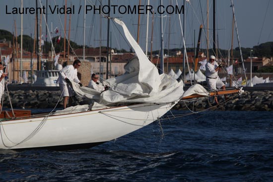 2010_0930_163332AA