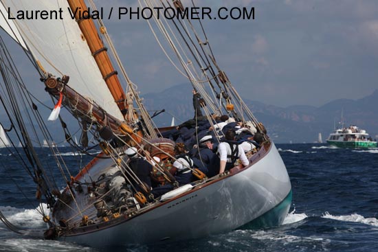 2010_1002_125550AD