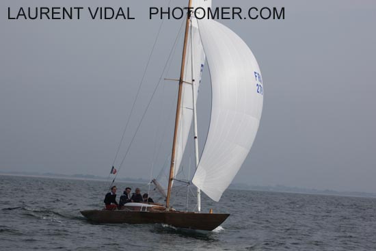 2011_0410_111424AA